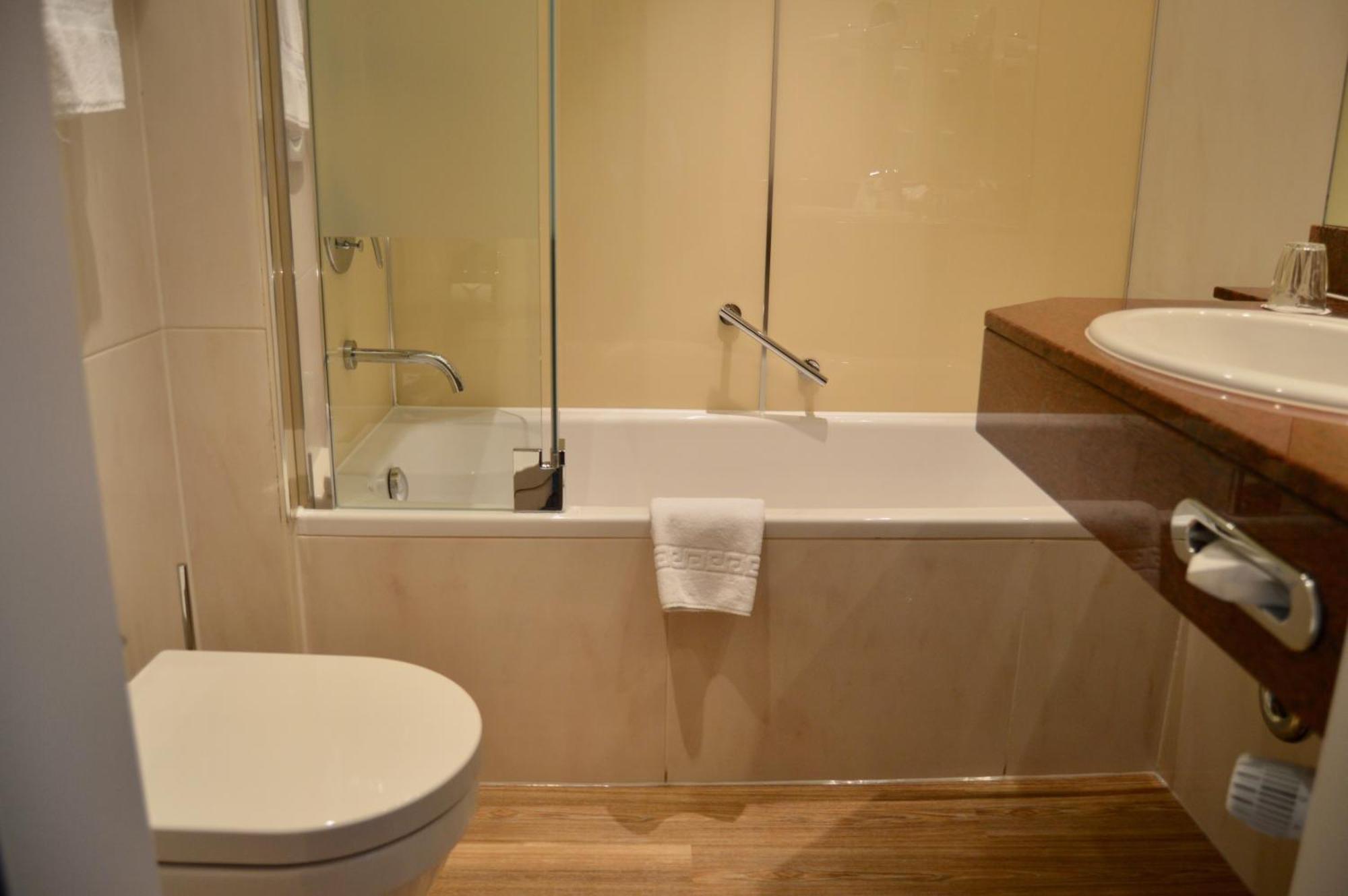 Deluxe Double Room,185448915:JPEG